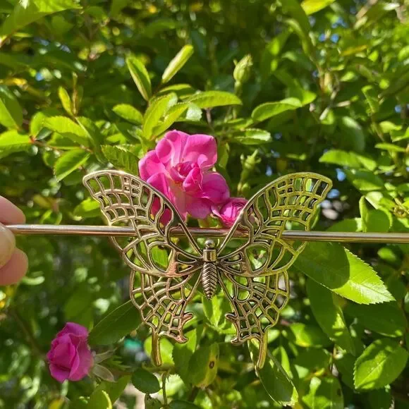 Cottagecore Butterfly Gold Tone Hair accessory with matching hair hair … - Picture 4 of 6